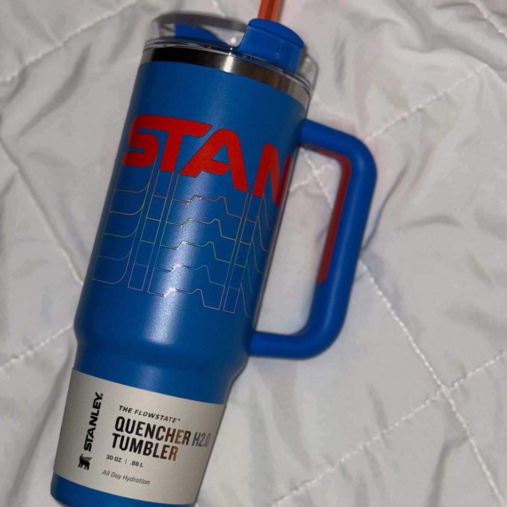 Stanley Vibrant Blue Quencher Tumbler